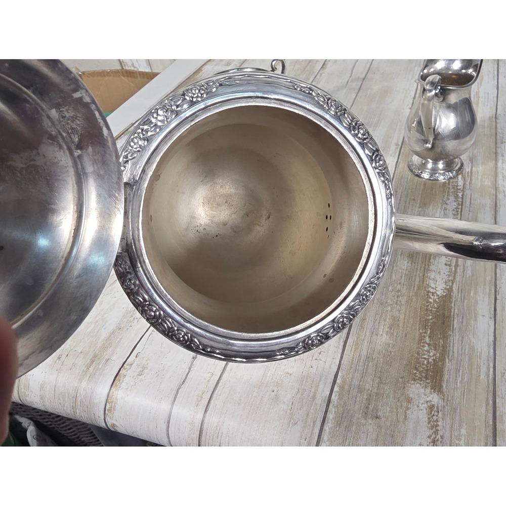 Vintage Silver Plated Coffee Pot Sugar Bowl and Creamer Set Floral Trim 3 Piece - Picture 14 of 16